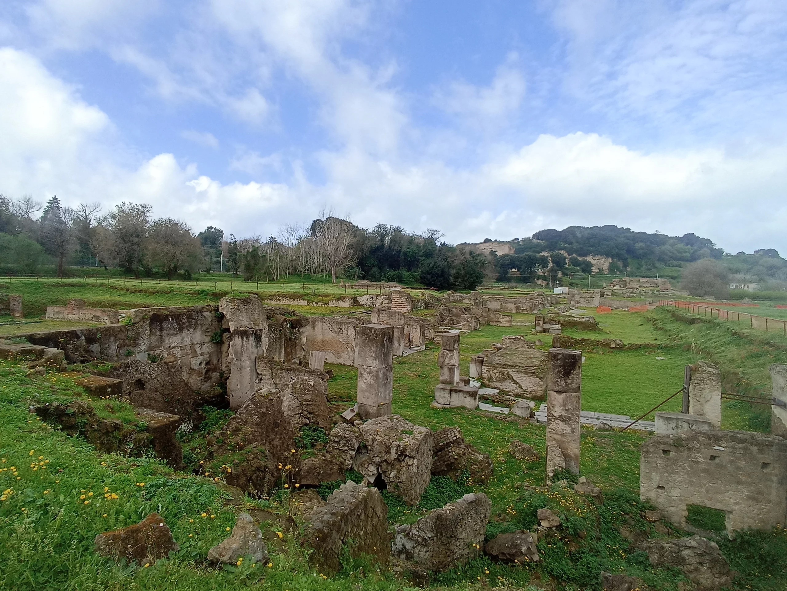 Archaeological documentation · Cuma